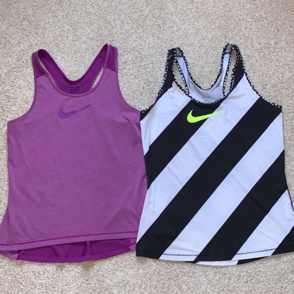 Lot of 2 Women's Nike Size Large Workout Tank Tops
